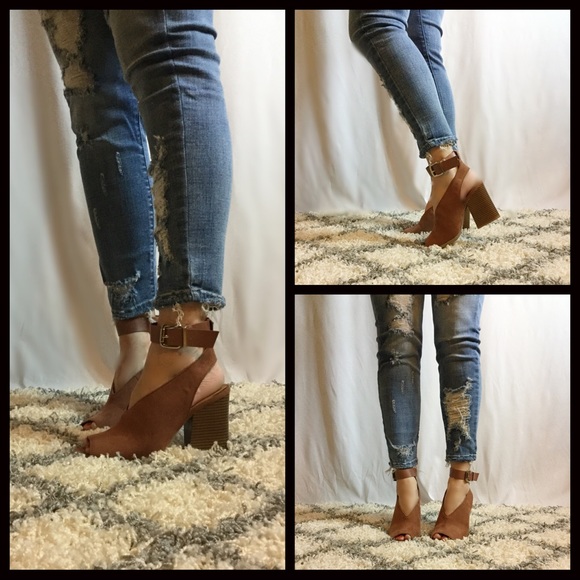 1 LEFT CLEARANCE-NO OFFERS‼️ Diana Buckled Bootie - Picture 4 of 4